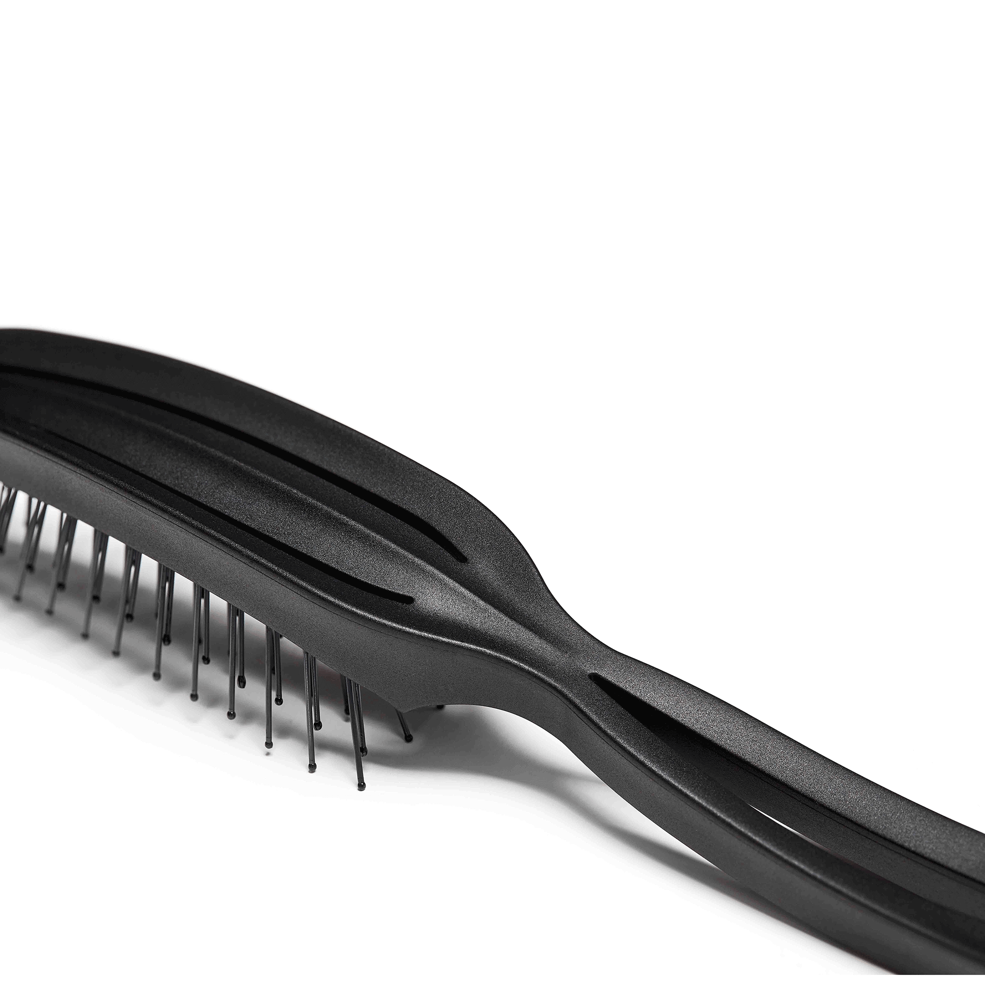 Airy-Hair-Brush-2