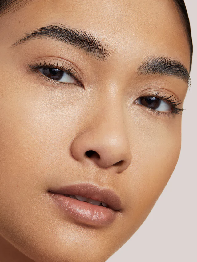 SF4 Bowen - TRUE SKIN SERUM FOUNDATION