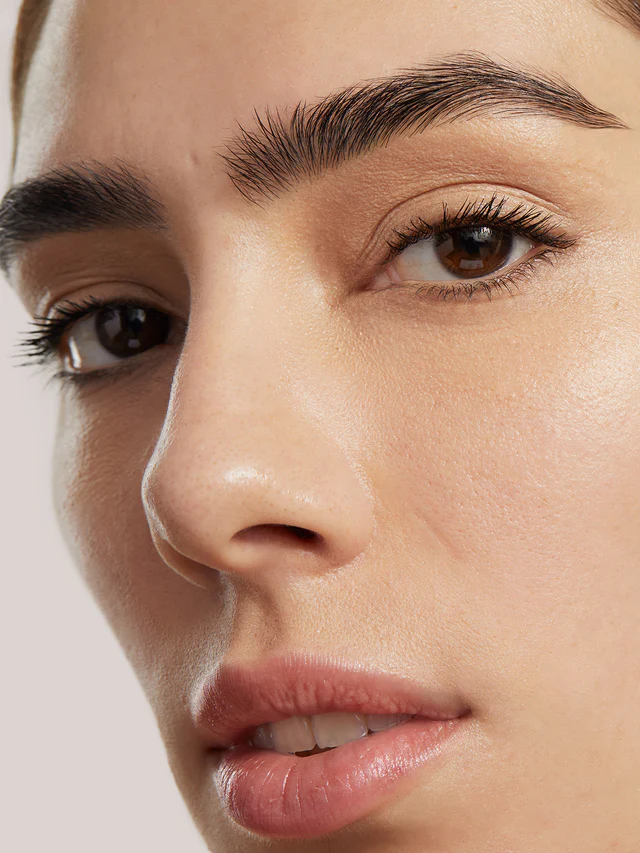 02 Yucca -  TRUE SKIN SERUM CONCEALER