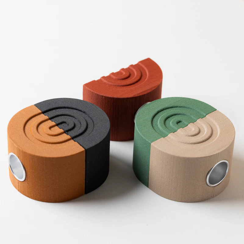 Kerzenhalter rot aus Recyclingholz