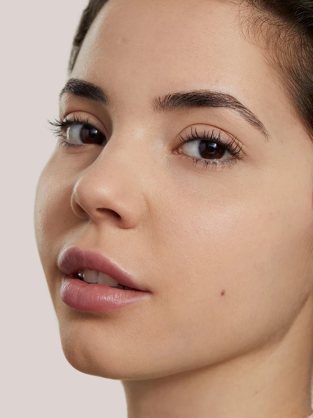 1.5 Suma - TRUE SKIN SERUM CONCEALER