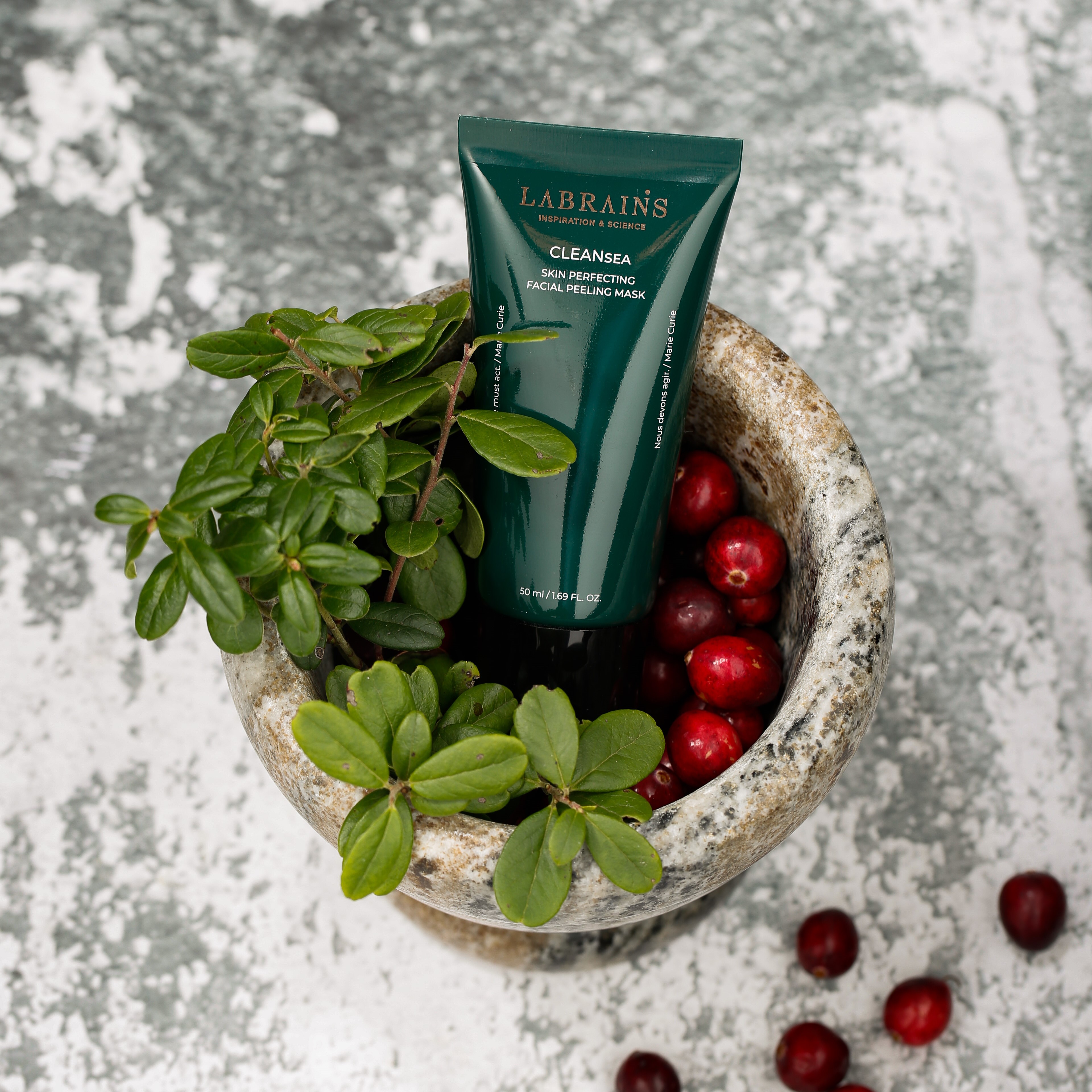 SKIN PERFECTING FACIAL PEELING MASK