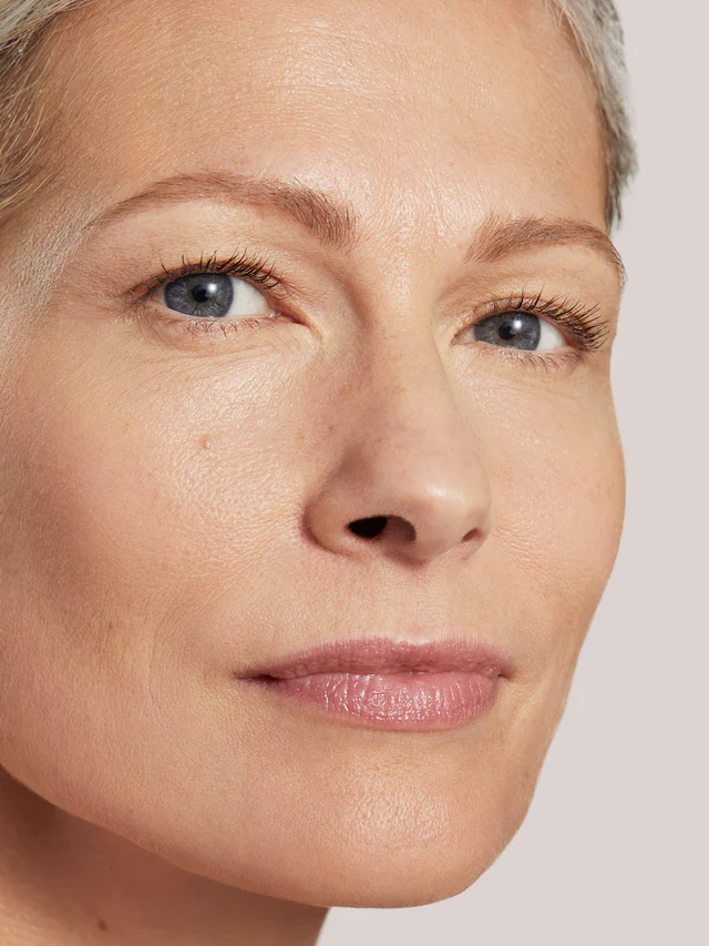 SF3.5 Corsica - TRUE SKIN SERUM FOUNDATION