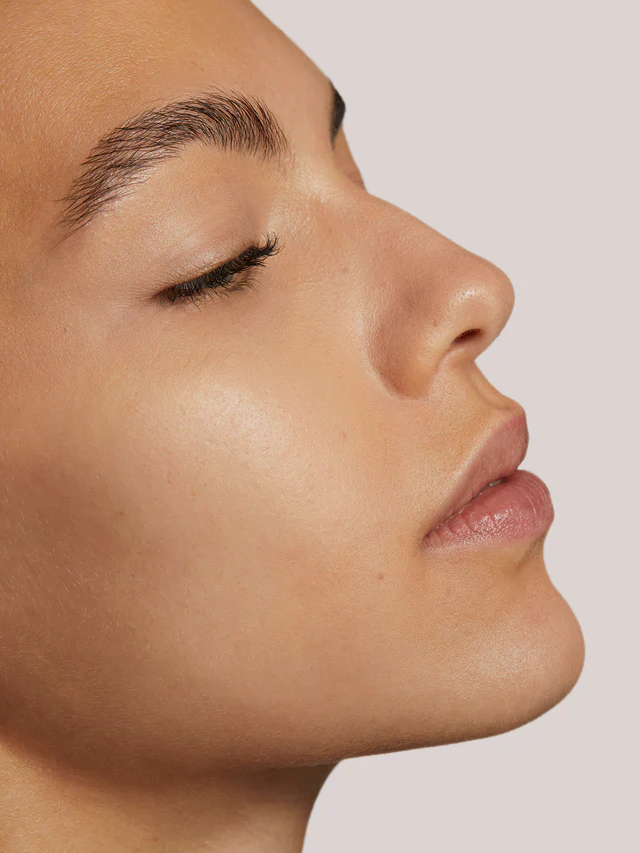 2.5 Lotus - TRUE SKIN SERUM CONCEALER