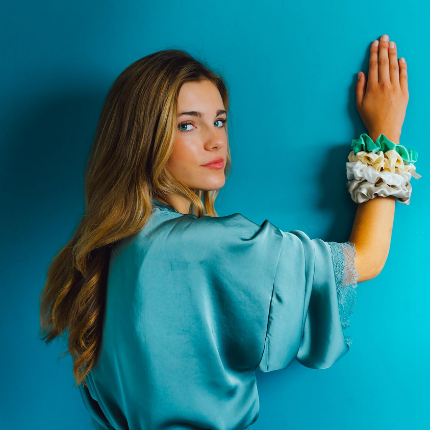 PURE  SILK SCRUNCHIE cream