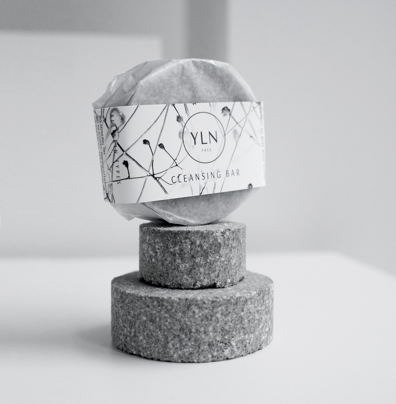 YLN Cleansing Bar 50 g