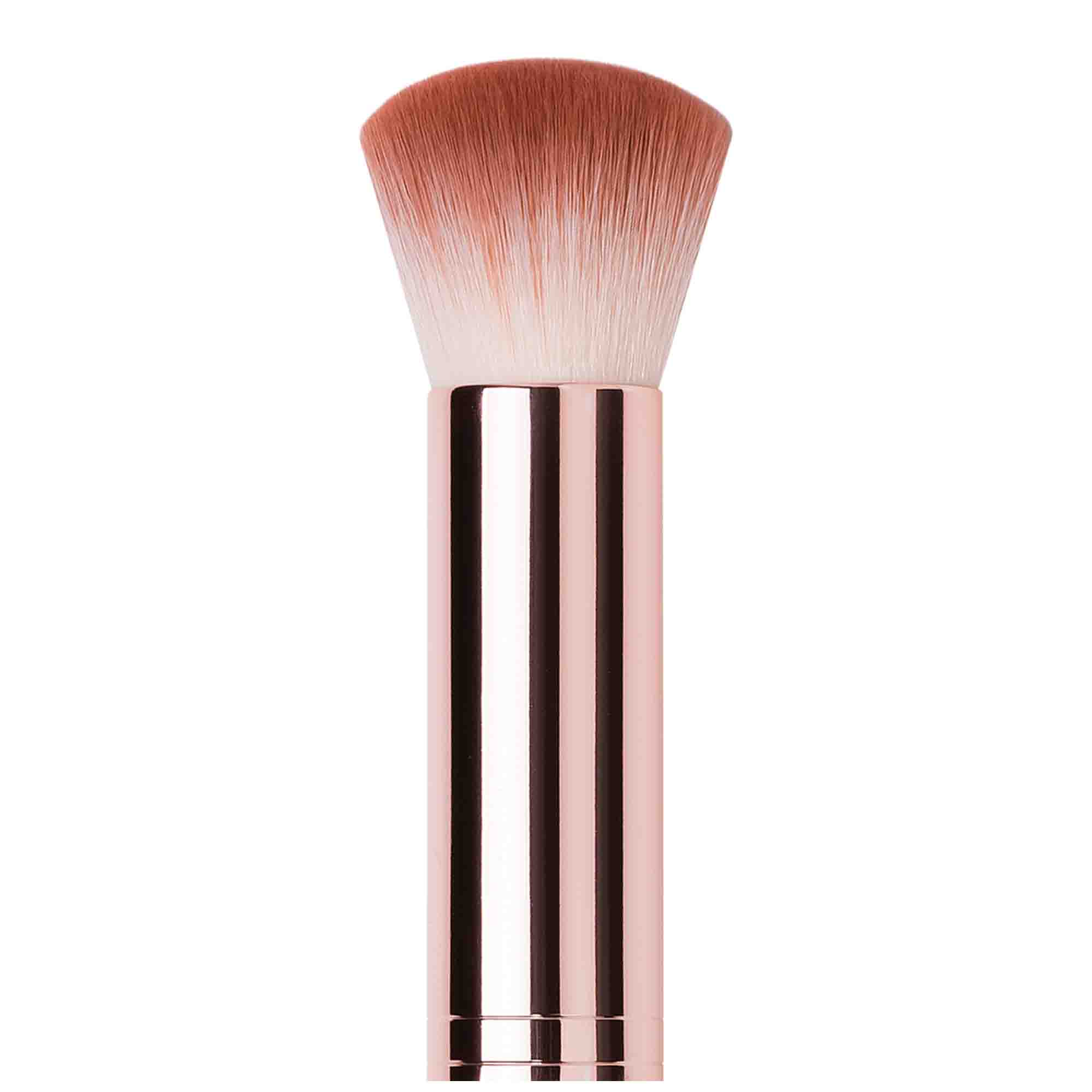 Foundation Brush, Style