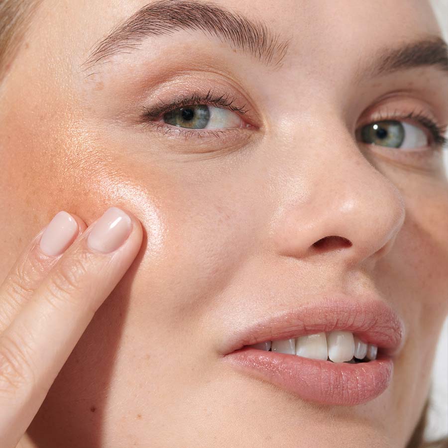 Lip to Cheek 04 gold